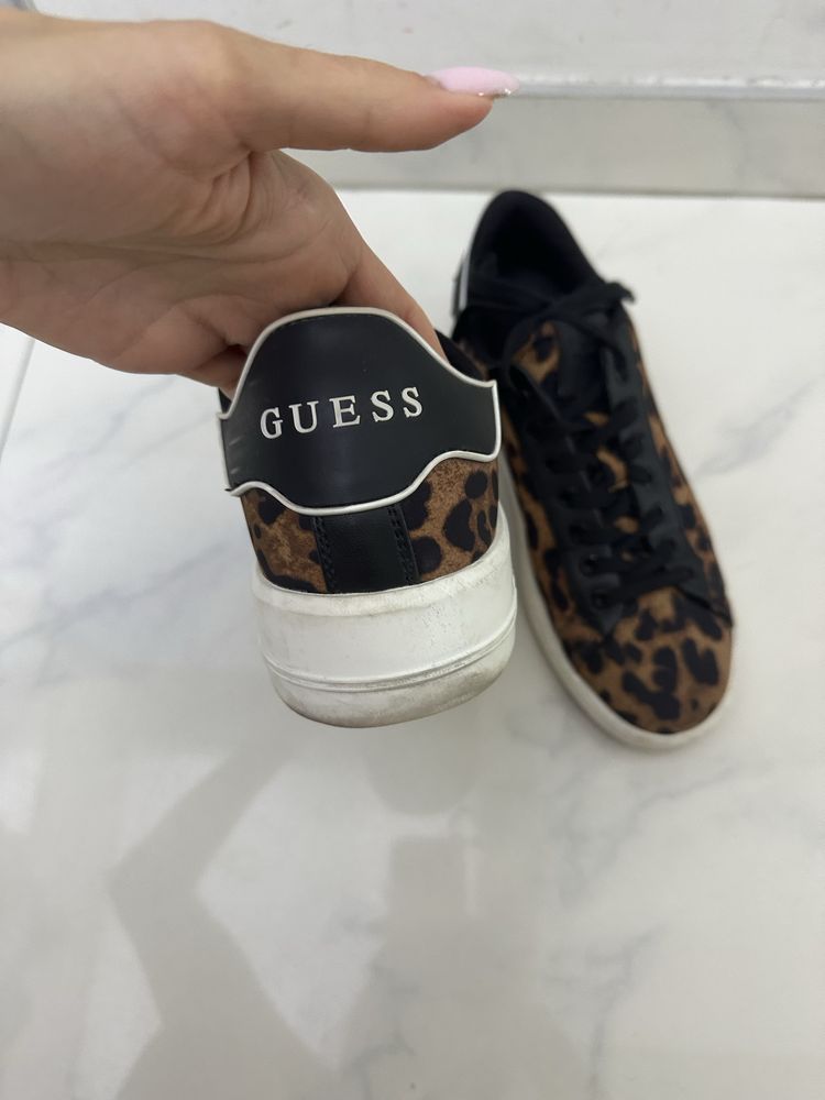 Дамски обувки Guess