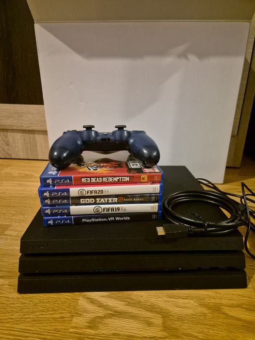 Playstation 4 Pro, 1TB, stare ca nou, cutie originala!