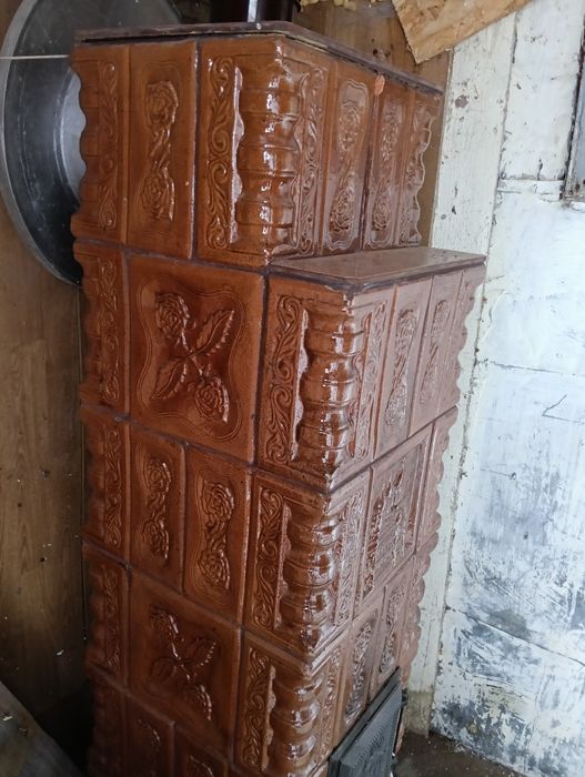 Vând sobă teracotă     1050 ron