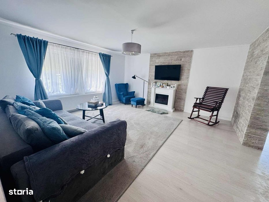 Casa moderna ,cu garaj, finisata si mobilata, in  cartierul Sarmas