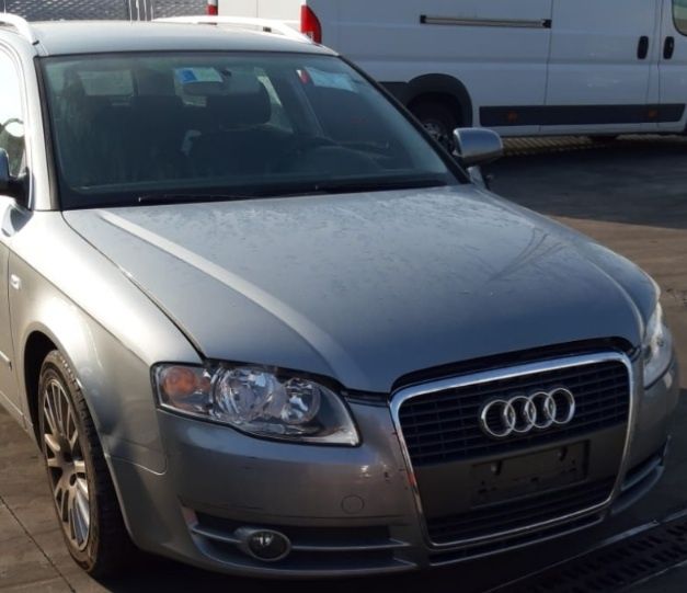 Dezmembrez audi a4 b7