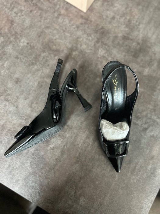 Bianki – черни обувки на ток (лак), номер 38