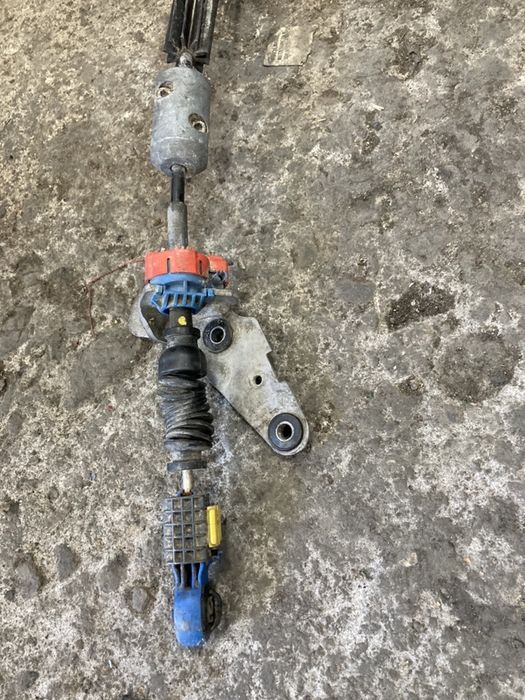 Citroen C5 2011г 2.0i avtomat скоростен лост с жило