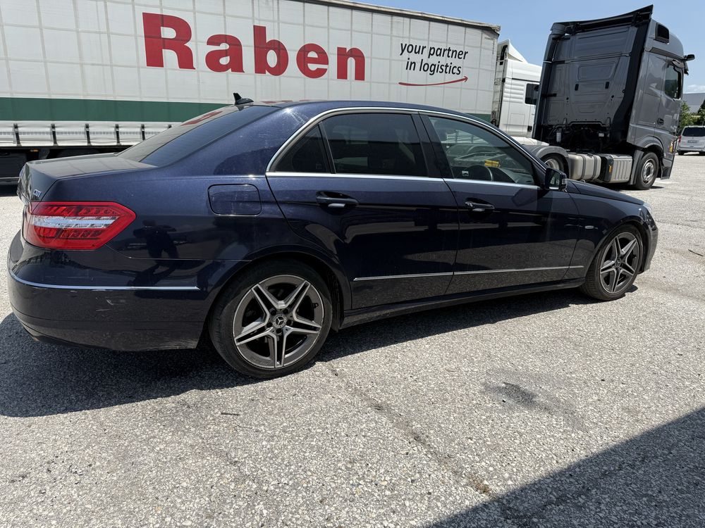 На части Mercedes E350 CDi 265 кс / 7G Панорама w212