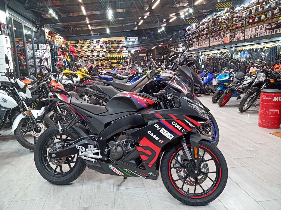 Aprilia RS 125 GP Replica-livrare showroom EST BIKE Campina