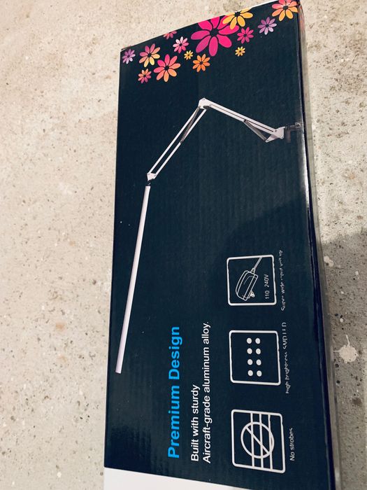 Vând lampă pentru aplicat gene