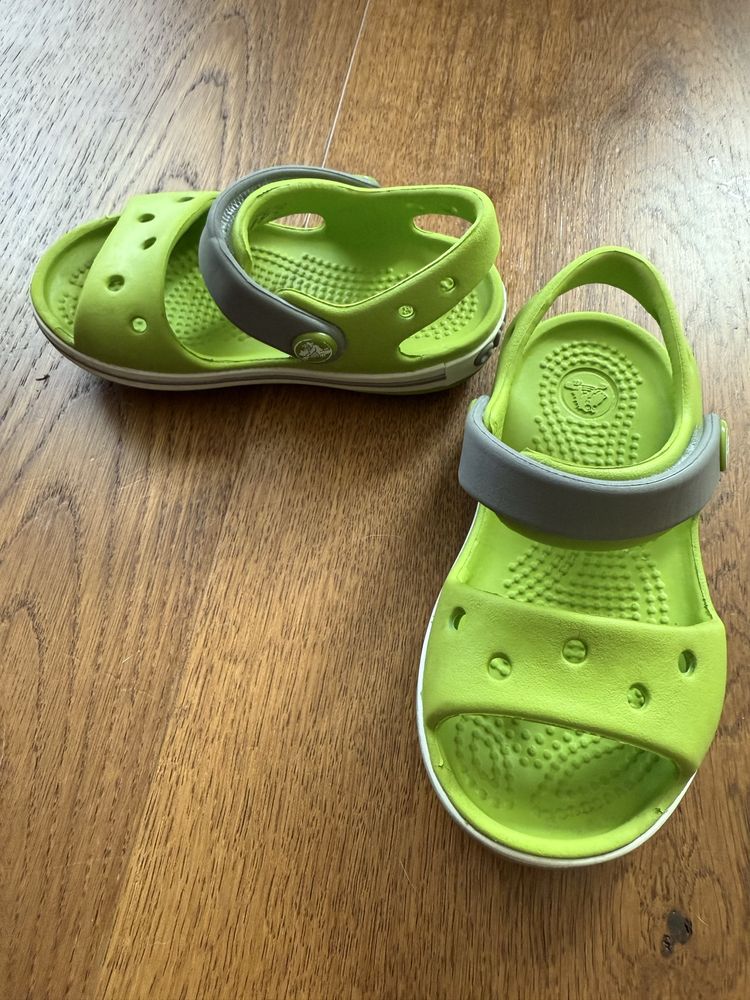 Детски зелени сандали CROCS, размер 22/23