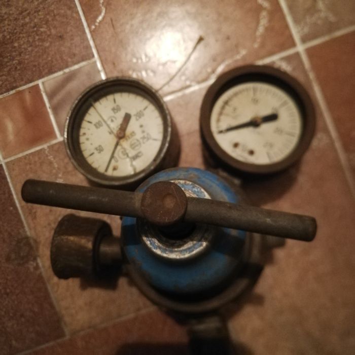 Редуктор кислородный, манометр