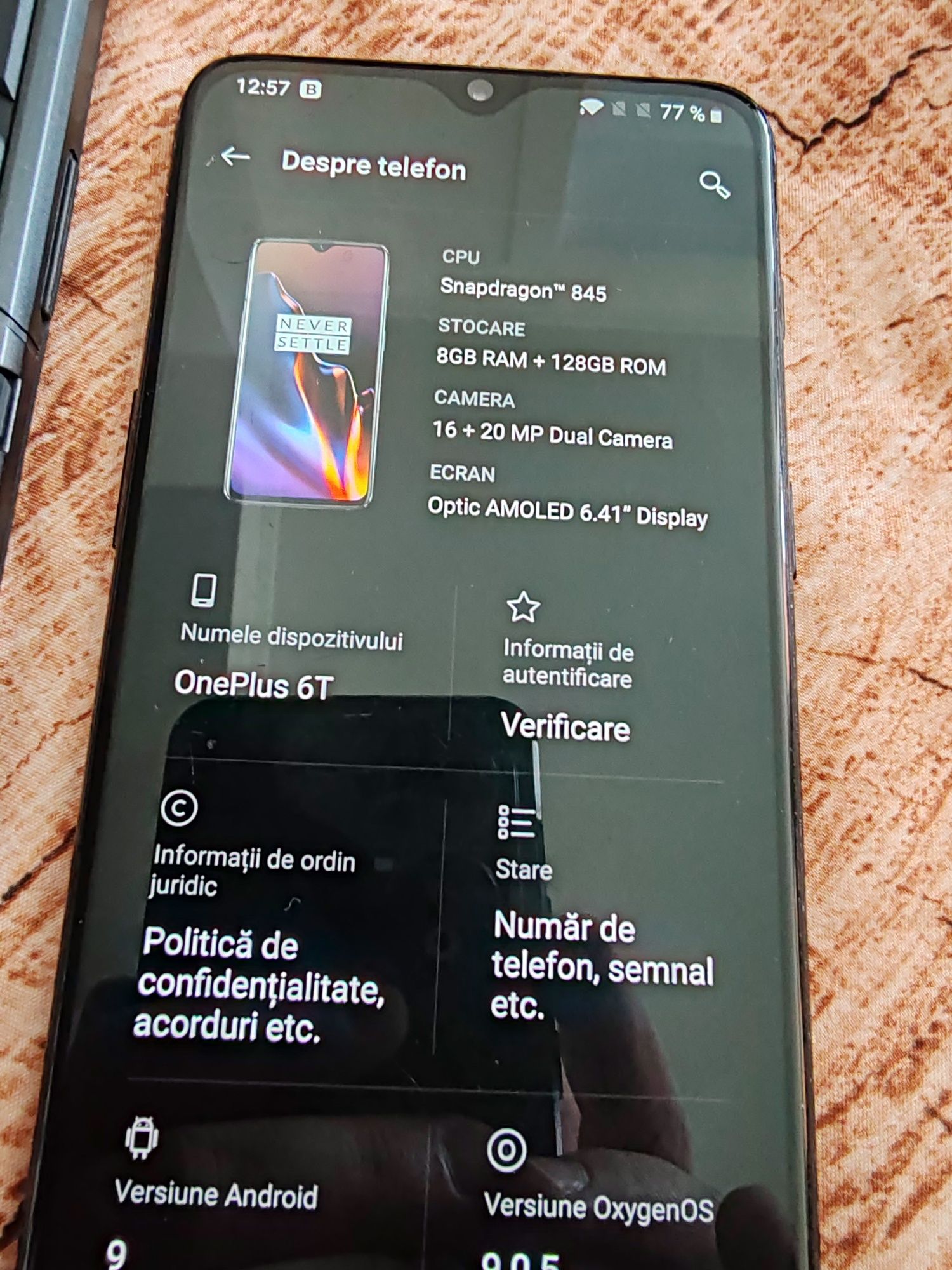 OnePlus 6T (nu Samsung) / 8 GB RAM / 128 GB Stocare / Oxygen OS / husă