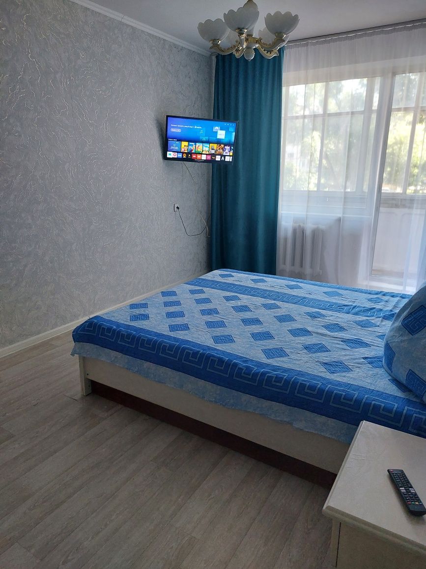 Универмаг 1кв,2кв Сағатқа,түнге, күнге, .WIFI, Smart TV. Сити