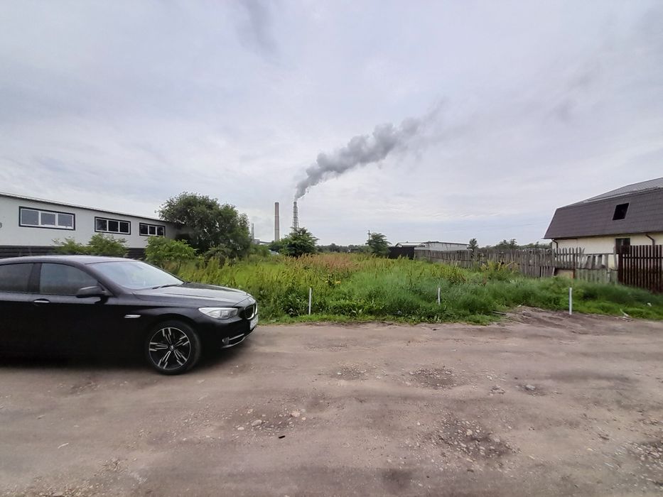 Vand 1000 m.p., Bariera-Valcii, nr.325,utilități