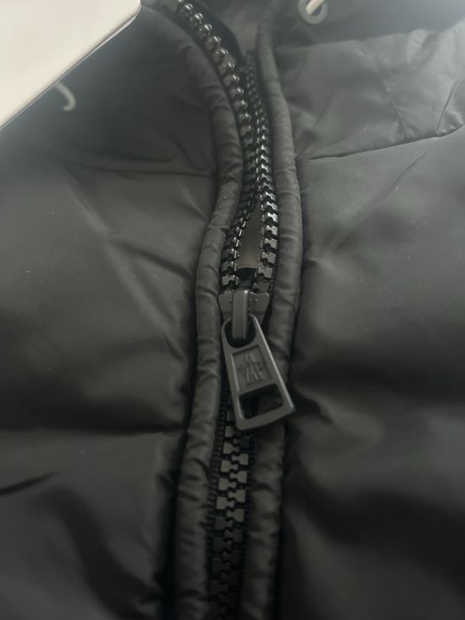 Geaca Moncler MONTCLA size 3(M) noua, made in Albania