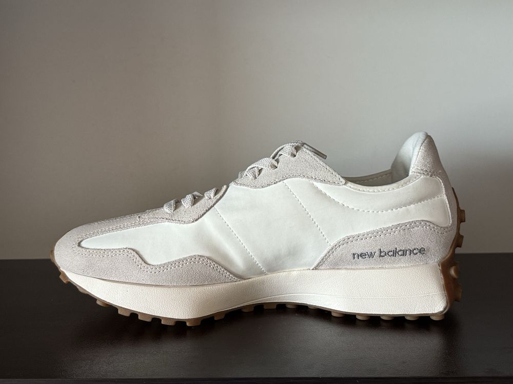 New Balance 327 / 45номер 29см Стелка Нови с Кутия