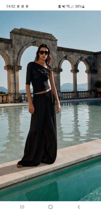 Vând pantaloni zara