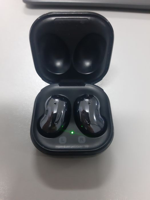 Самсунг наушники Buds