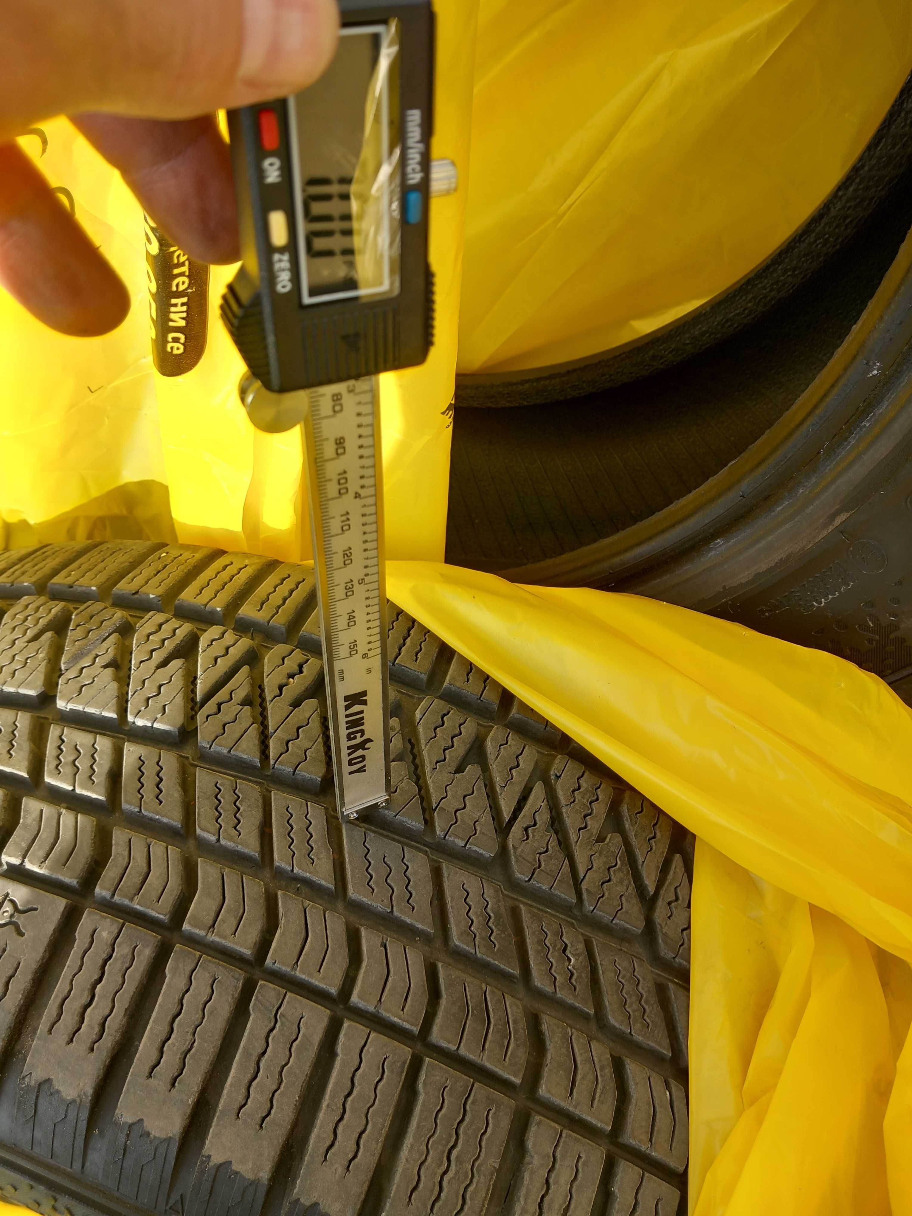 225/55 R19 Kumho wintercraft