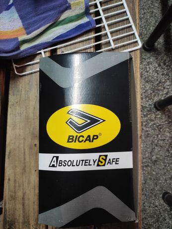 Продавам работни обувки BICAP