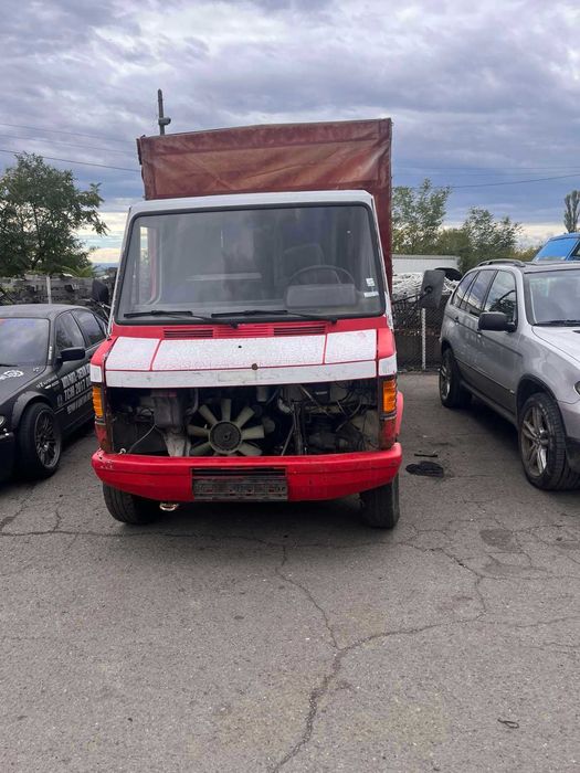 Мерцедес 310 дизел 1995 година на части