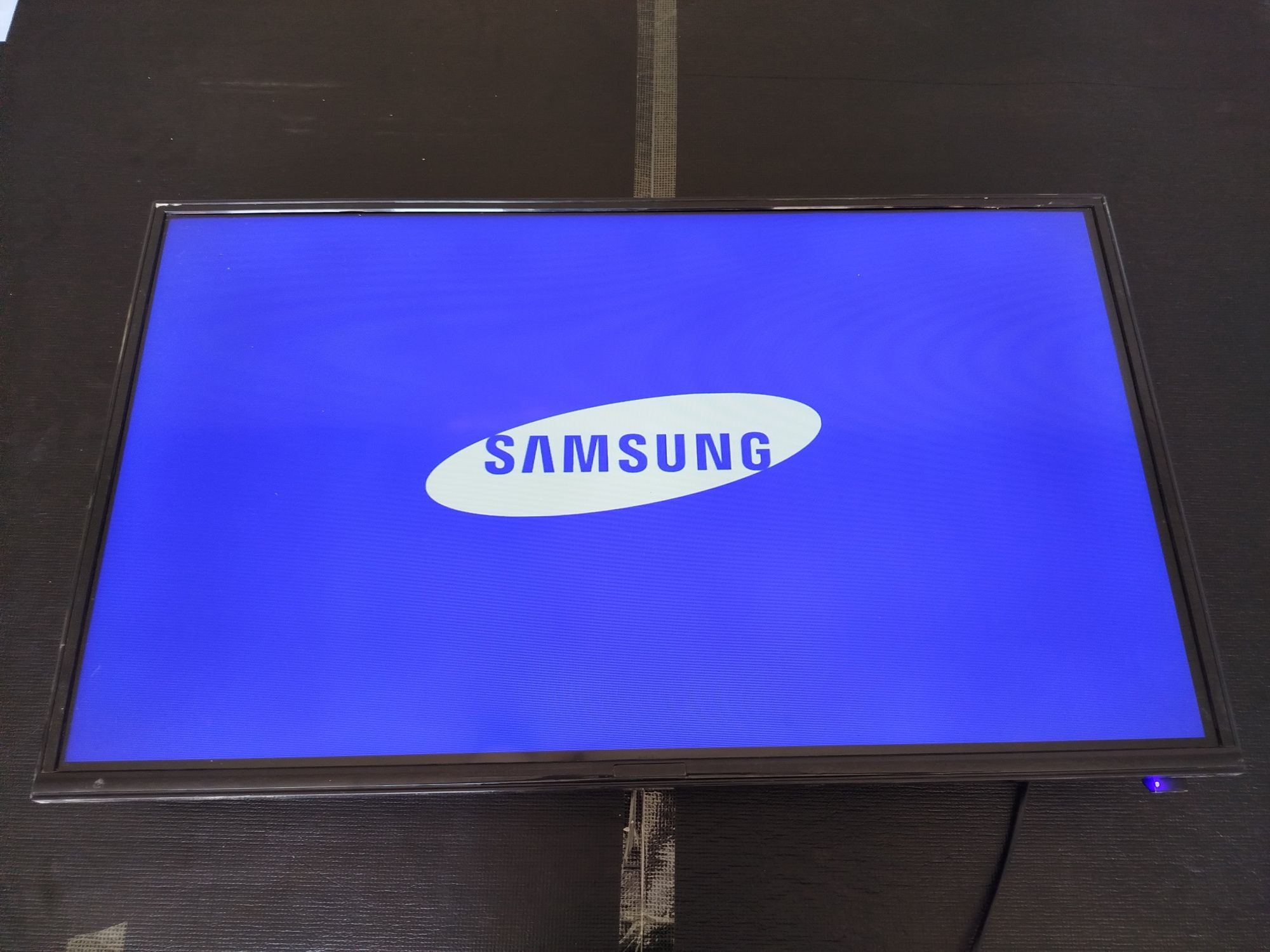 Samsung 32 сотилади