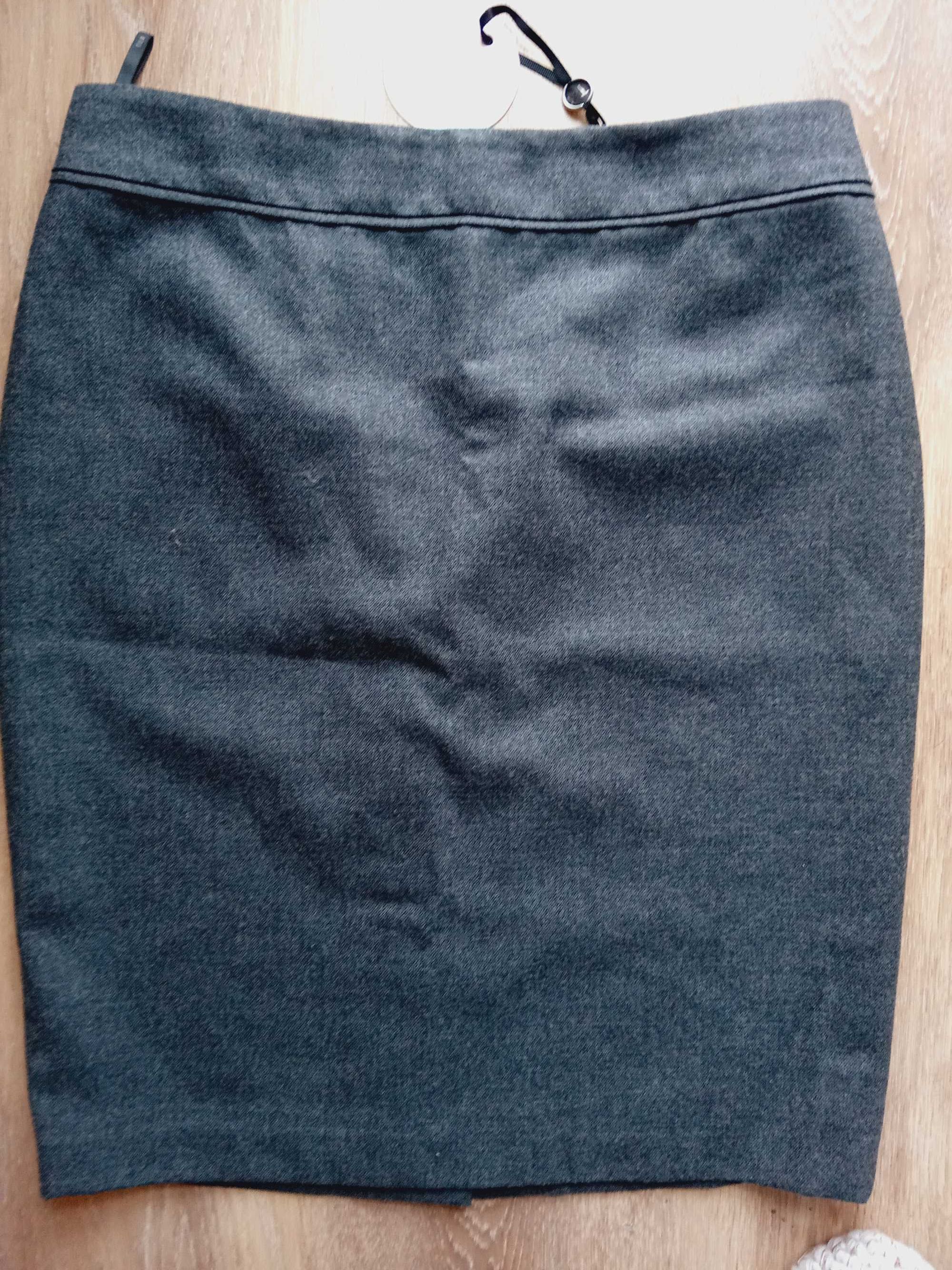 Ted Baker 98% wool пола