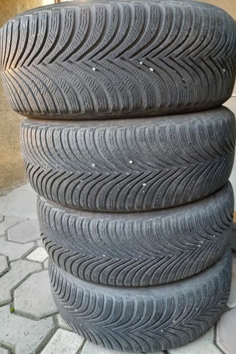 4 anvelope iarna Michelin 215 60 16