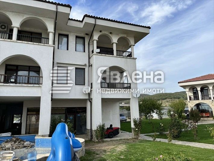 Продава се Двустаен апартамент в с. Кошарица, Област Бургас - 75 кв.м за 640 €/кв.м - Снимка #10