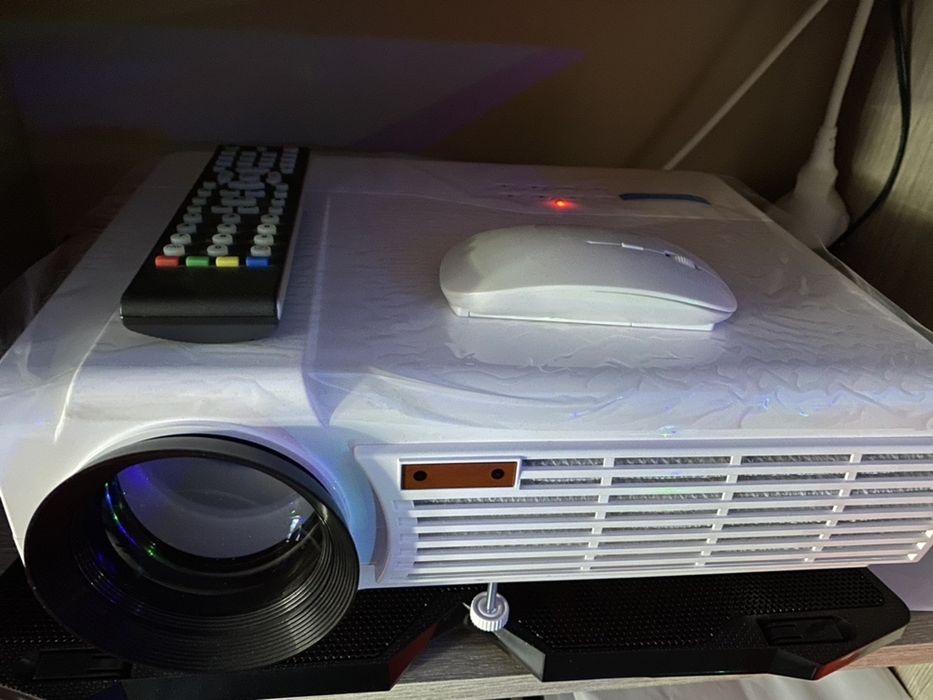 Proiector smartidea 96 wifi android