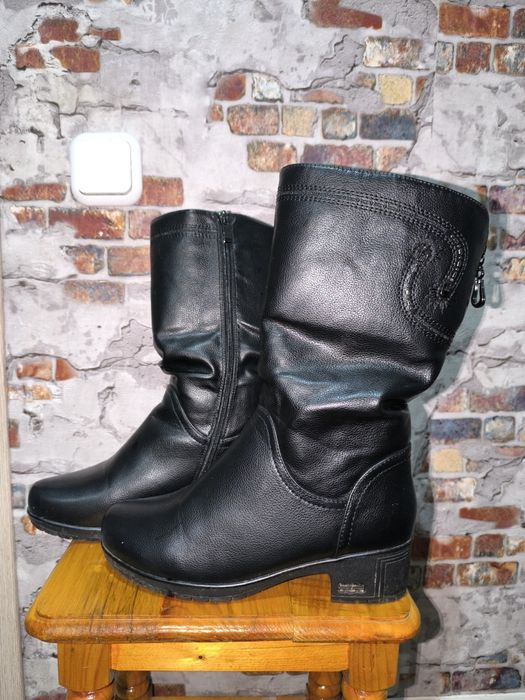 Женские зимние сапоги