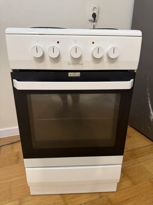 Плита Hansa в отличном состоянии