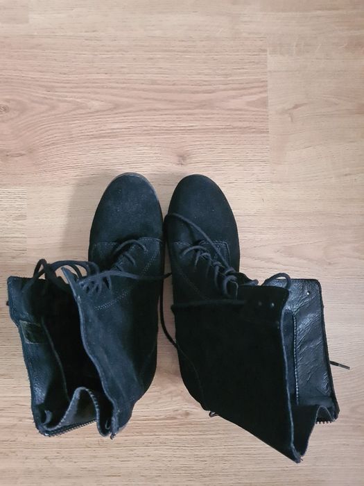 Ghete din piele intoarsa, marimea 38