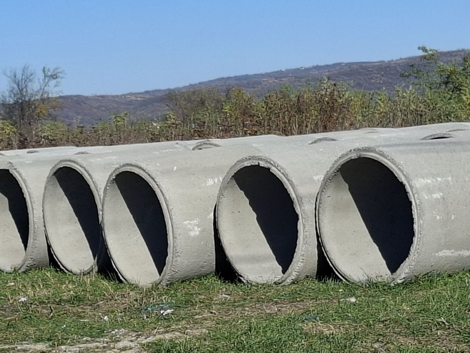Vând tuburi beton