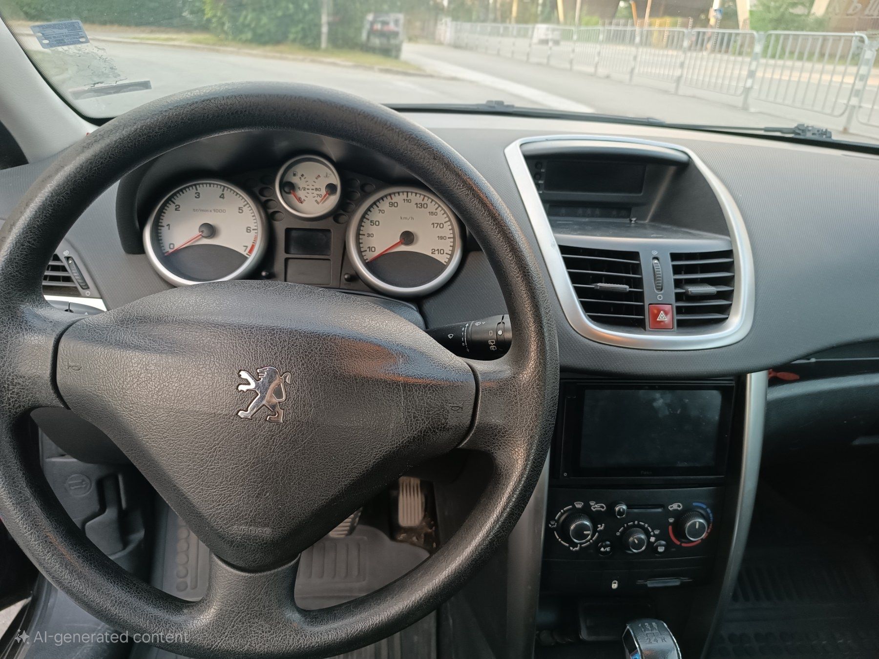 Пежо 207 1.4i 75к.с климатик газ