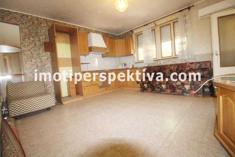 Продава се Тристаен апартамент в Пловдив, Център - 80 кв.м за 2363 €/кв.м - Снимка #1