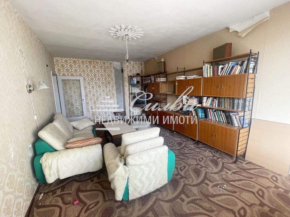 Двустаен апартамент - кв. Боян Българанов 1