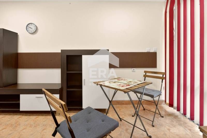 Продава се Едностаен апартамент в Варна, Окръжна болница - 42 кв.м за 1081 €/кв.м - Снимка #2