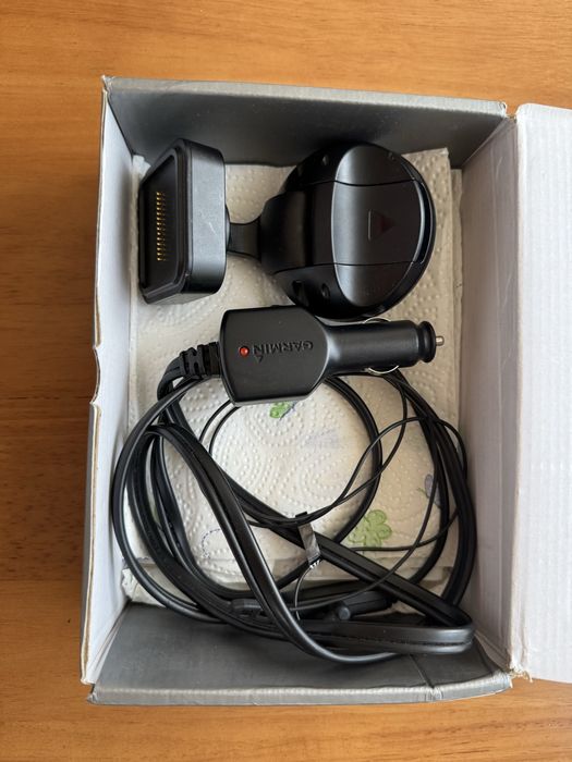 Навигация за тежкотоварни и леки атомобили GARMIN DEZL 780 LMT-D