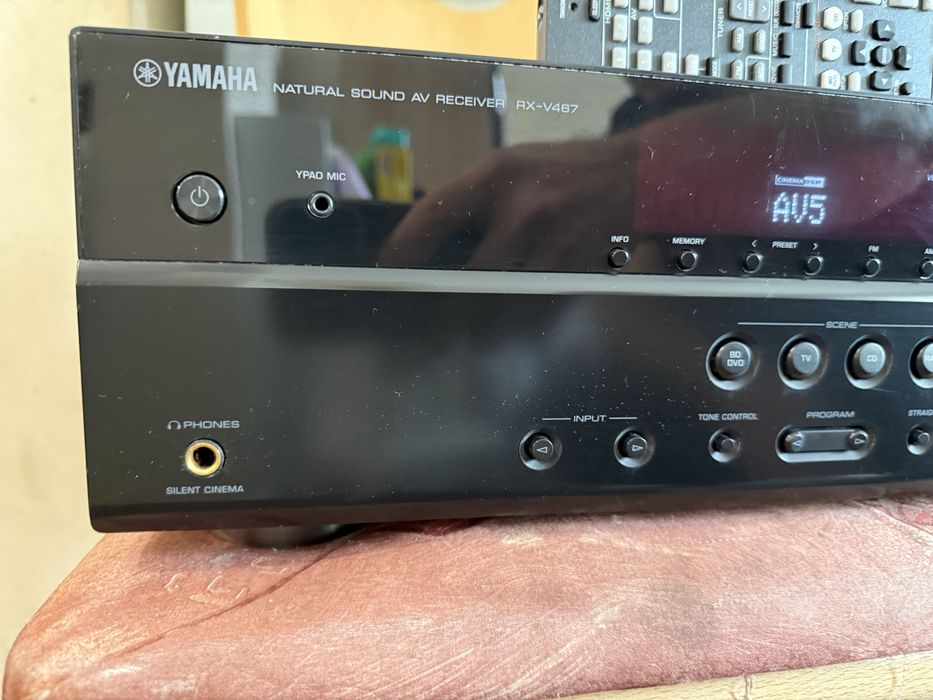 Yamaha RX-V467 resiver