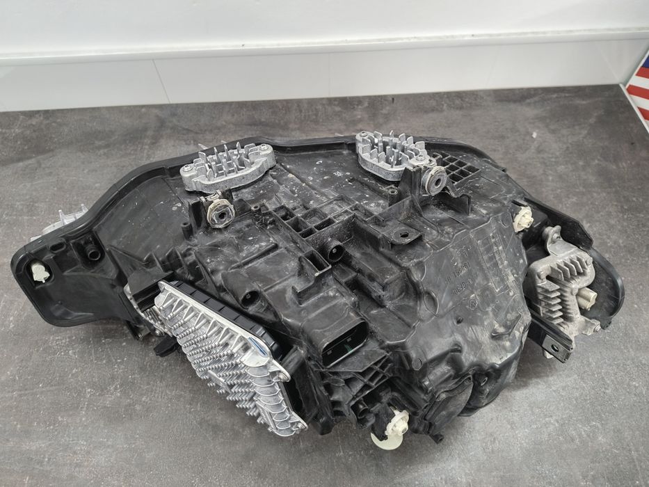 Adaptive Led ляв фар BMW F30 F31