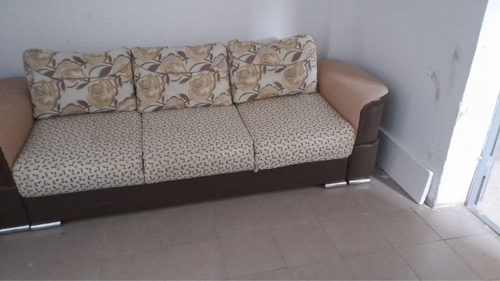 Срочно самовывоз, диван в хорошем состоянии