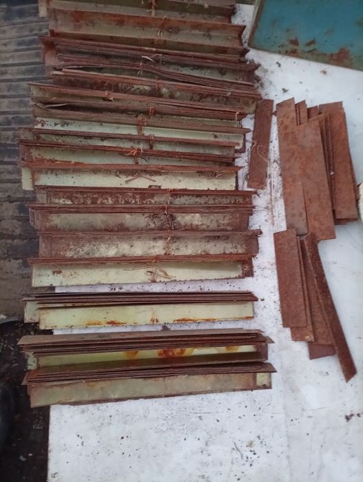 Уголок для укрепления ульев