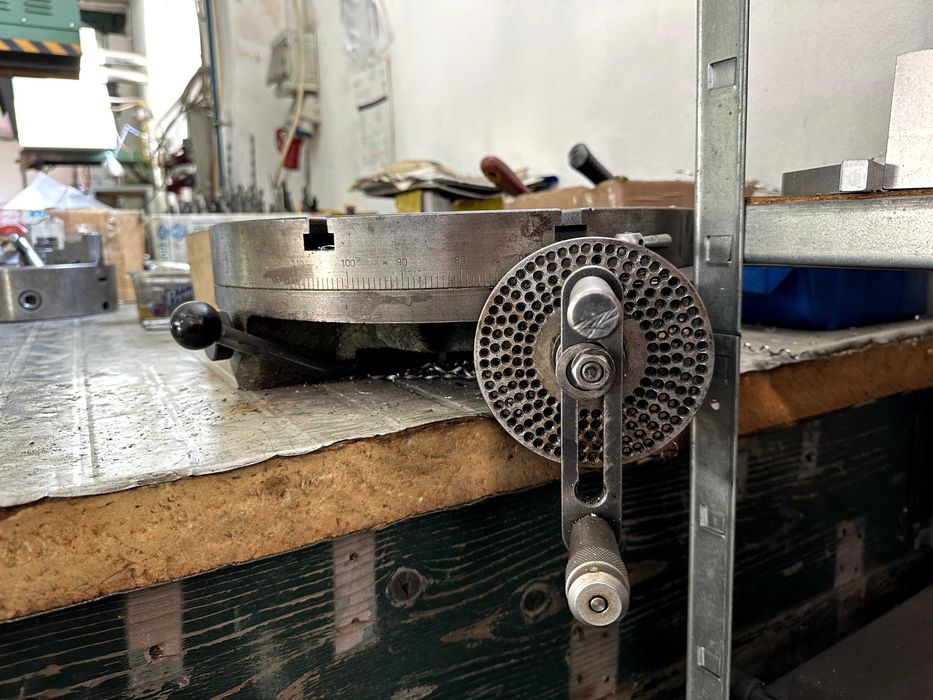 Accesorii strung/freză - Menghină, divizor, masă rotativă, un. 4bacur