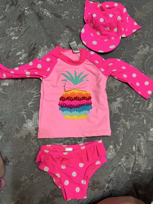 Купальный костюм на девочку. Новый
