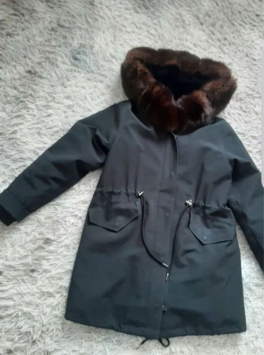 Продам парку  срочно