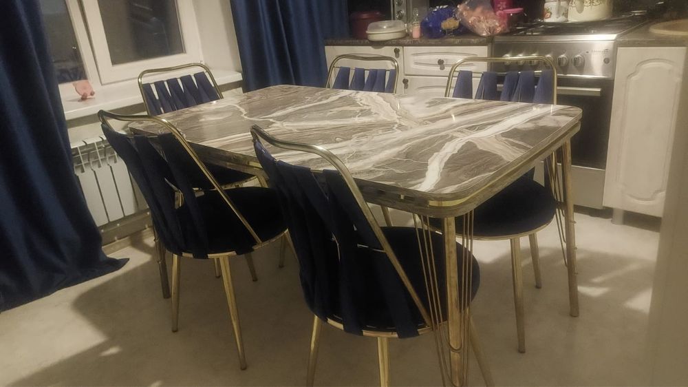 Стол по очень выгодной цене