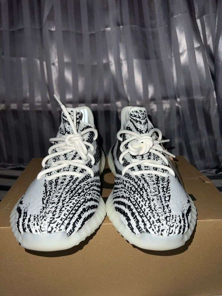 yeezy 350 zebra нови