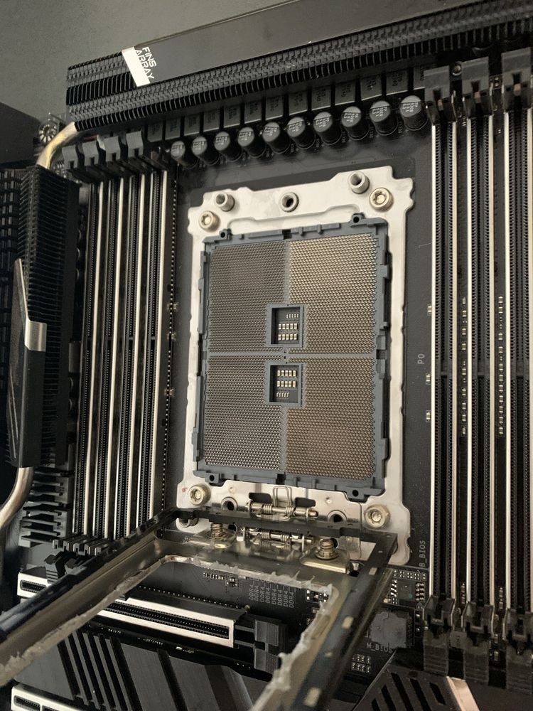 Trx40 aorus master threadripper 3960x FARA RAMI