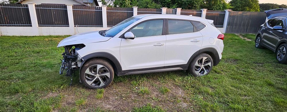 Se dezmembrează hyundai tucson 2017