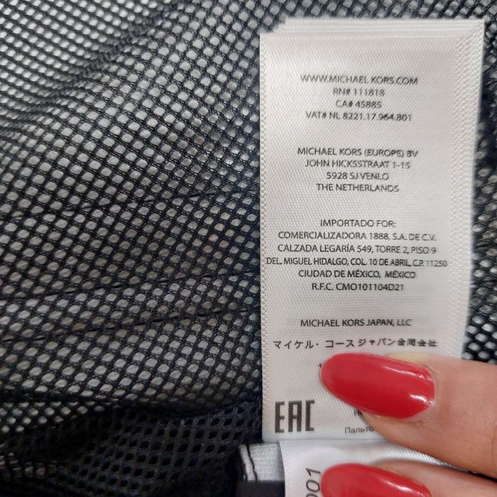 Pardesiu Michael Kors