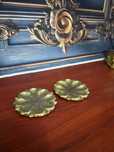 DN543 2 farfurii de bronz 9cm diametru masive si frumoase decorative