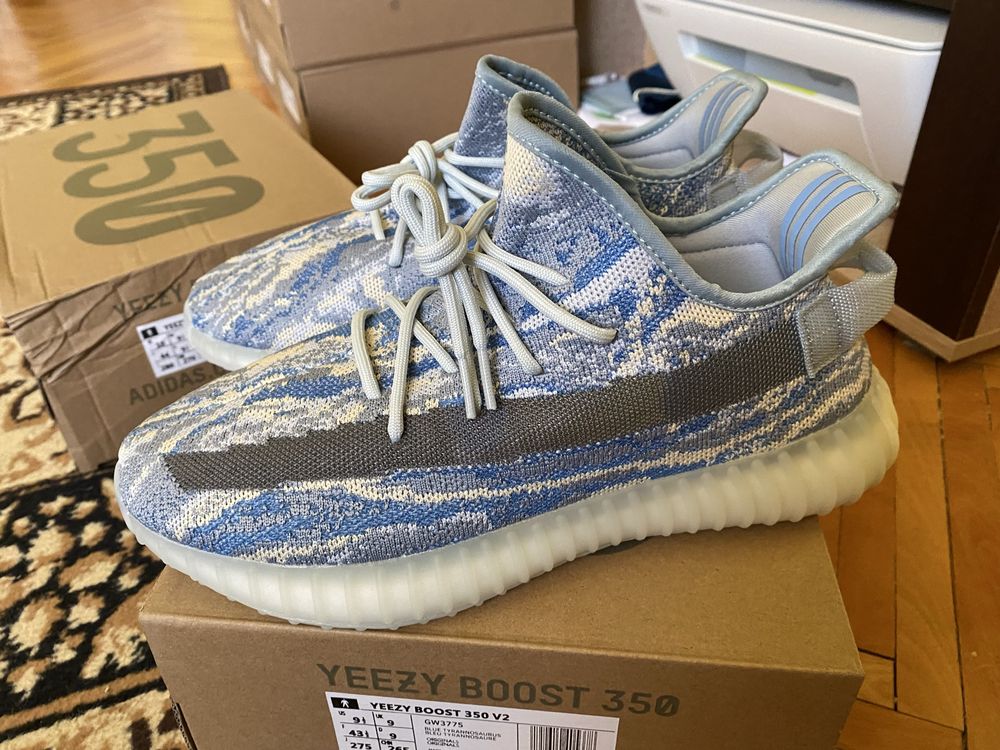 Yeezy 350V2 Mx Frost marimea 37, 38, 38 2/3, 39